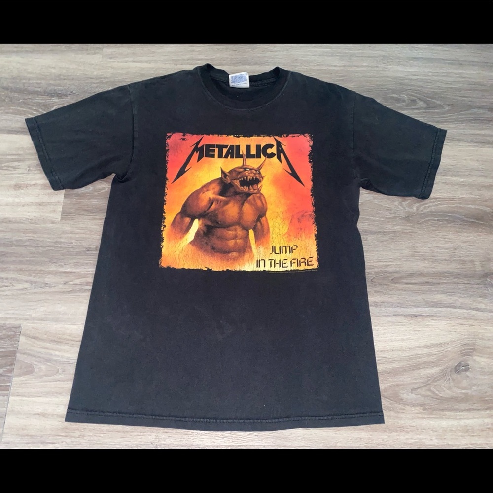 Metallica shirt